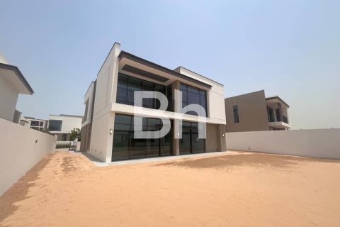 Villa de 4 dormitorios  No. 114190 2