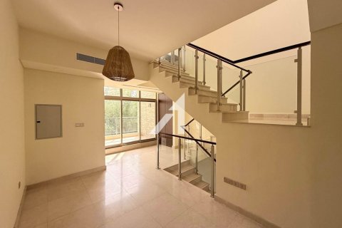 Villa de 3 dormitorios en Meydan, UAE No. 143840 11