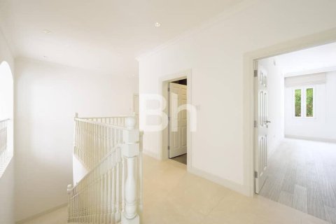 Villa de 6 chambres  No. 114479 10