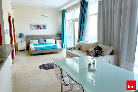 Studio Apartment in Business Bay, UAE No. 203105