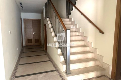 Townhouse de 3 dormitorios No. 128605 8