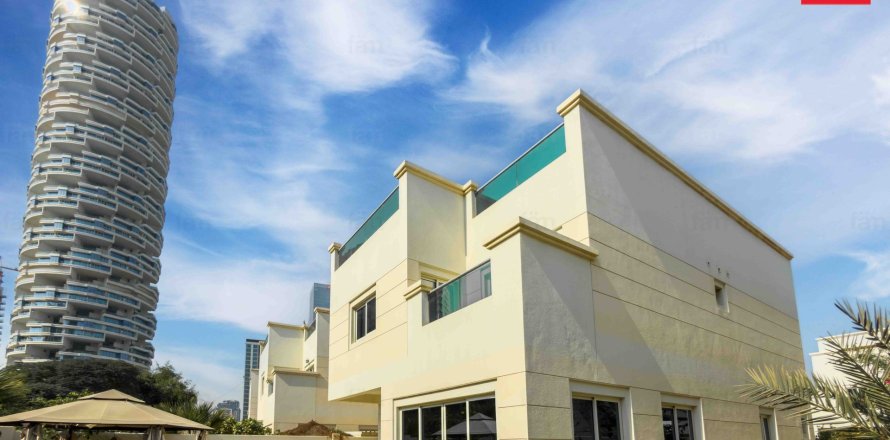 4 غرف نوم فيلا  رقم 123492