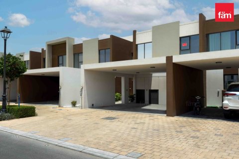 Townhouse de 3 dormitorios en Dubai, UAE No. 168200