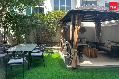 3 bedrooms Townhouse in Dubai, UAE No. 168198 5