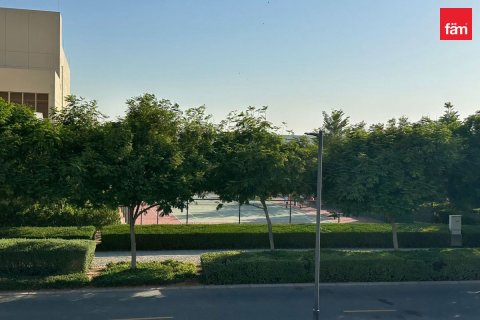 3 bedrooms Townhouse in Dubai, UAE No. 168198 8