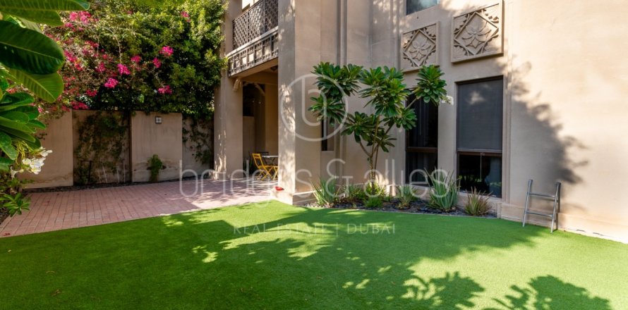 2 bedrooms Apartment in Old Town, UAE No. 199871