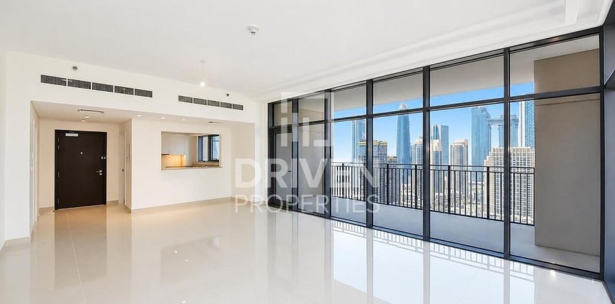 Appartement de 3 chambres à BLVD Crescent, UAE No. 210051