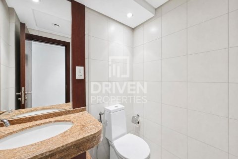 Appartement de 2 chambres à Burj Views, UAE No. 210049 16