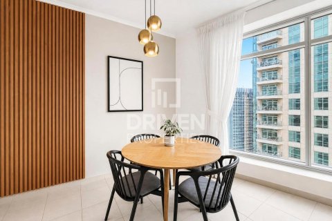 Appartement de 2 chambres à Burj Views, UAE No. 210049 12