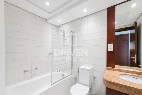 Appartement de 2 chambres à Burj Views, UAE No. 210049 15