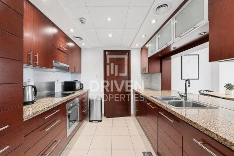 Appartement de 2 chambres à Burj Views, UAE No. 210049 11