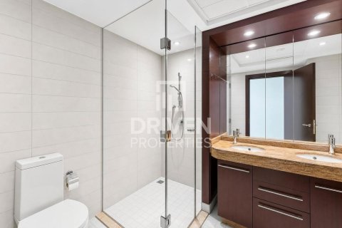 Appartement de 2 chambres à Burj Views, UAE No. 210049 13
