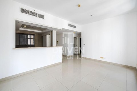 Apartment de 2 dormitorios en Claren Towers, UAE No. 210050 5