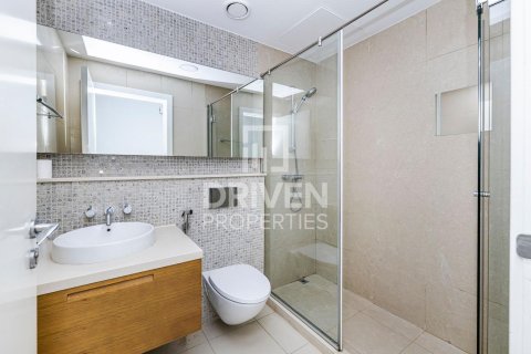 Apartment de 2 dormitorios en Claren Towers, UAE No. 210050 13