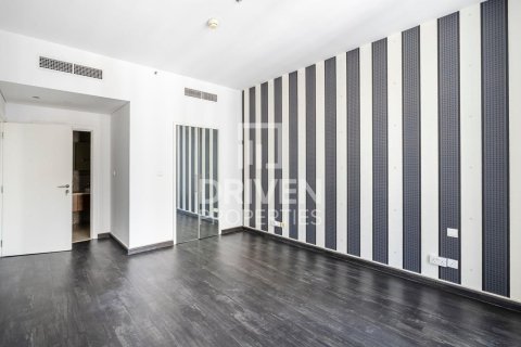 Apartment de 2 dormitorios en Claren Towers, UAE No. 210050 6
