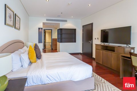 Квартира с 2 спальнями в Пальма Джумейра, ОАЭ №137426 21