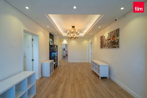 5 bedrooms Villa in Dubai, UAE No. 166061 9