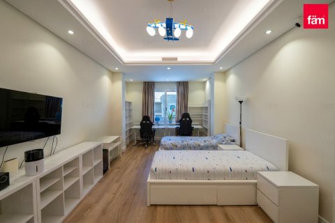 5 bedrooms Villa in Dubai, UAE No. 166061 13