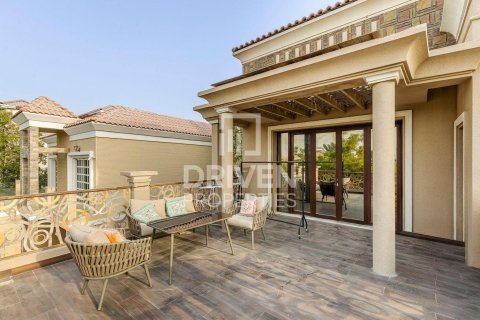 Villa de 5 dormitorios en The Villa, UAE No. 138259 3