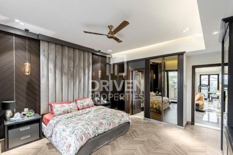 Villa de 5 dormitorios en The Villa, UAE No. 138259 16