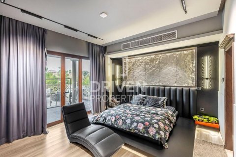 Villa de 5 dormitorios en The Villa, UAE No. 138259 25