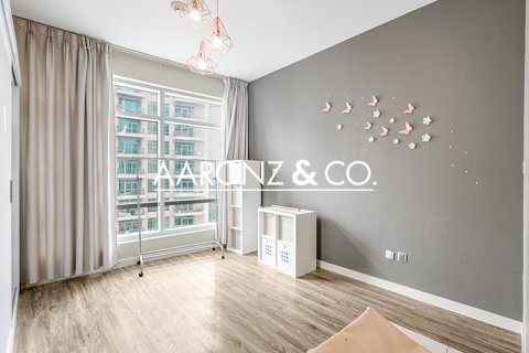 Квартира с 2 спальнями в Даунтаун Дубай (Даунтаун Бурдж Дубай), ОАЭ №145723 10