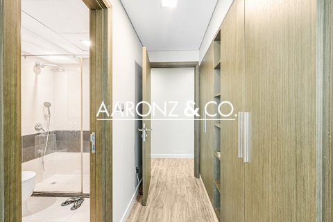 Квартира с 2 спальнями в Даунтаун Дубай (Даунтаун Бурдж Дубай), ОАЭ №145723 13