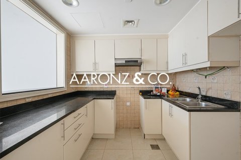 Apartment de 2 dormitorios en Jumeirah Lake Towers, UAE No. 140888 8