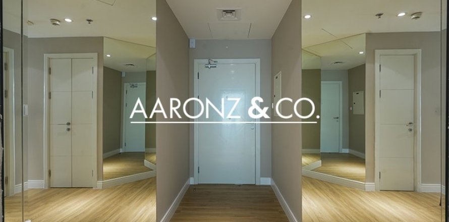 Apartment de 2 dormitorios en Dubai Marina, UAE No. 140884