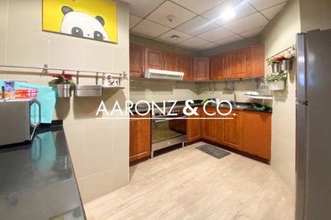Apartment de 2 dormitorios en Jumeirah Lake Towers, UAE No. 140887 11