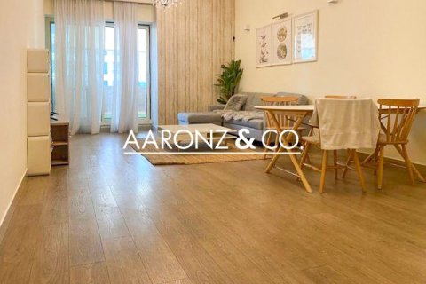 Apartment de 2 dormitorios en Jumeirah Lake Towers, UAE No. 140887 4