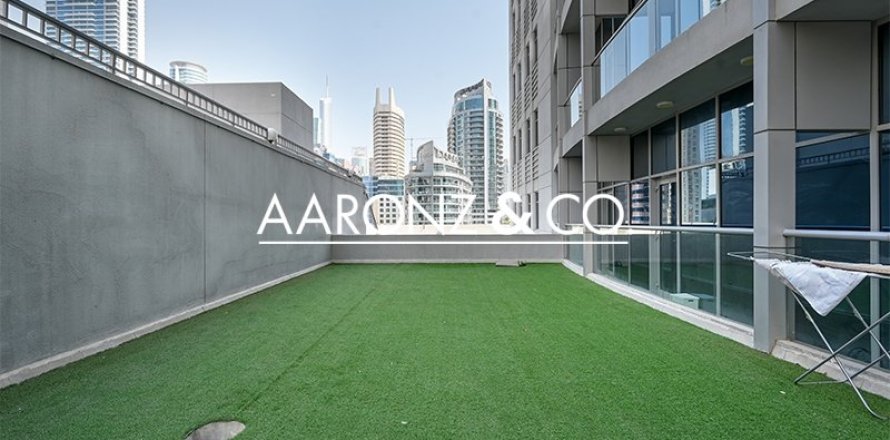 Apartment de 3 dormitorios en Dubai Marina, UAE No. 140886