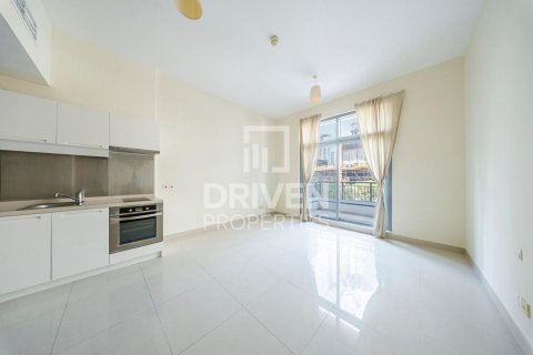 Studio Apartment in Claren Towers, UAE No. 201645 11