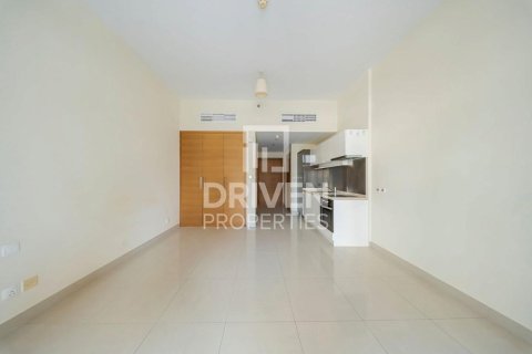 Studio Apartment in Claren Towers, UAE No. 201645 10