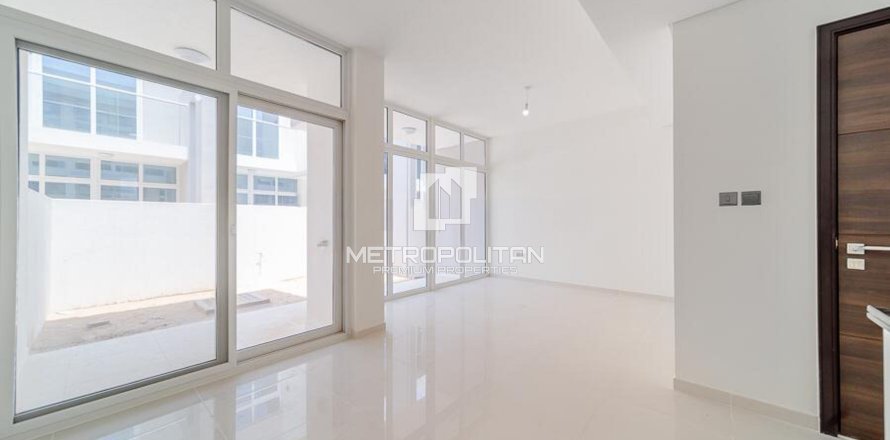 Townhouse de 3 dormitorios No. 128281