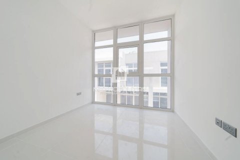 Townhouse de 3 dormitorios No. 128281 8