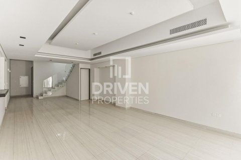 3 bedrooms Townhouse in wasl gate, UAE No. 207288 4