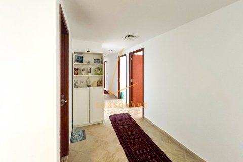3 bedrooms Apartment  No. 127185 12