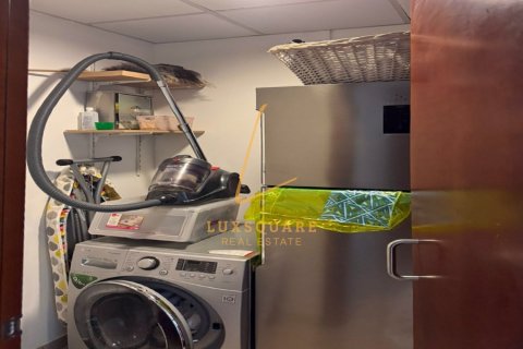 3 bedrooms Apartment  No. 127185 20