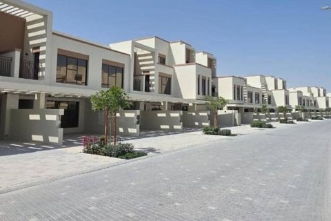 4 bedrooms Townhouse in Dubai, UAE No. 208482 5