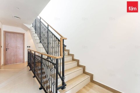 4 bedrooms Townhouse in Dubai, UAE No. 208482 3