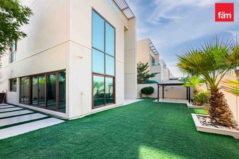 Вилла с 6 спальнями  №115464 16