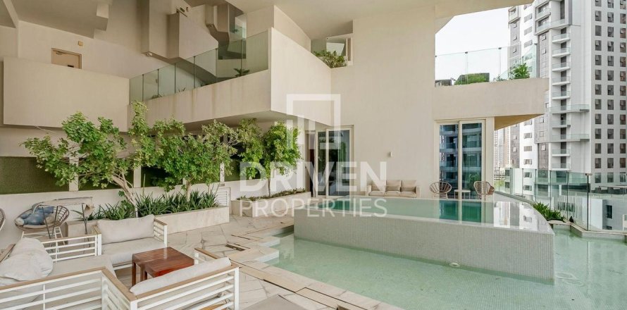 2 bedrooms Apartment in Jumeirah Village Circle, UAE No. 137754