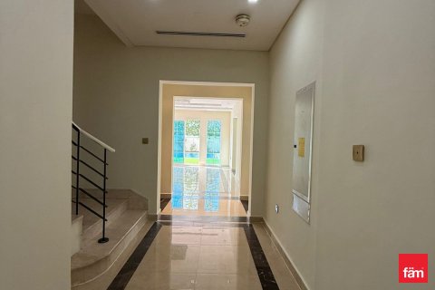 Villa de 4 chambres à Dubai, UAE No. 140208 17
