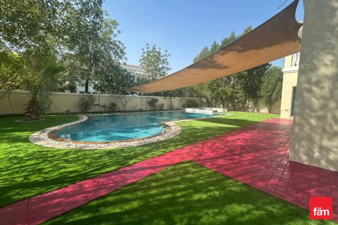 Villa de 4 chambres à Dubai, UAE No. 140208 19