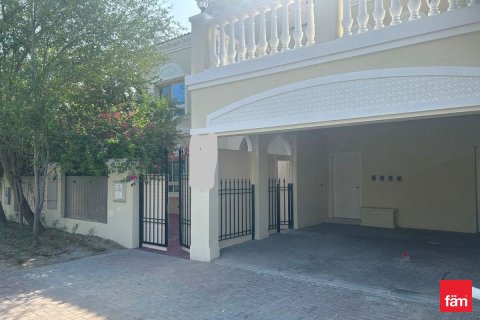 Villa de 4 chambres à Dubai, UAE No. 140208 18