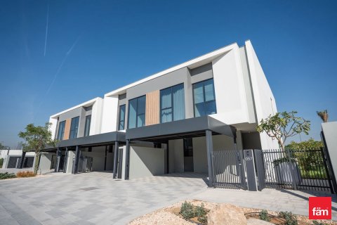Villa de 3 dormitorios en Dubai, UAE No. 140212