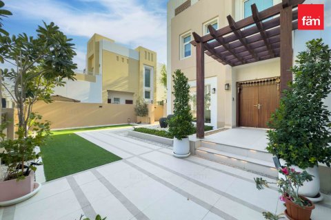 Villa de 3 chambres à Dubai, UAE No. 140211 20