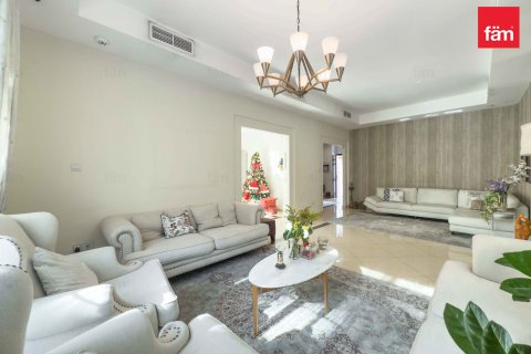 Villa de 3 chambres à Dubai, UAE No. 140211 2