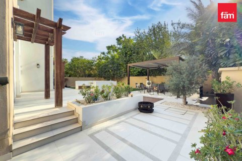 Villa de 3 chambres à Dubai, UAE No. 140211 18